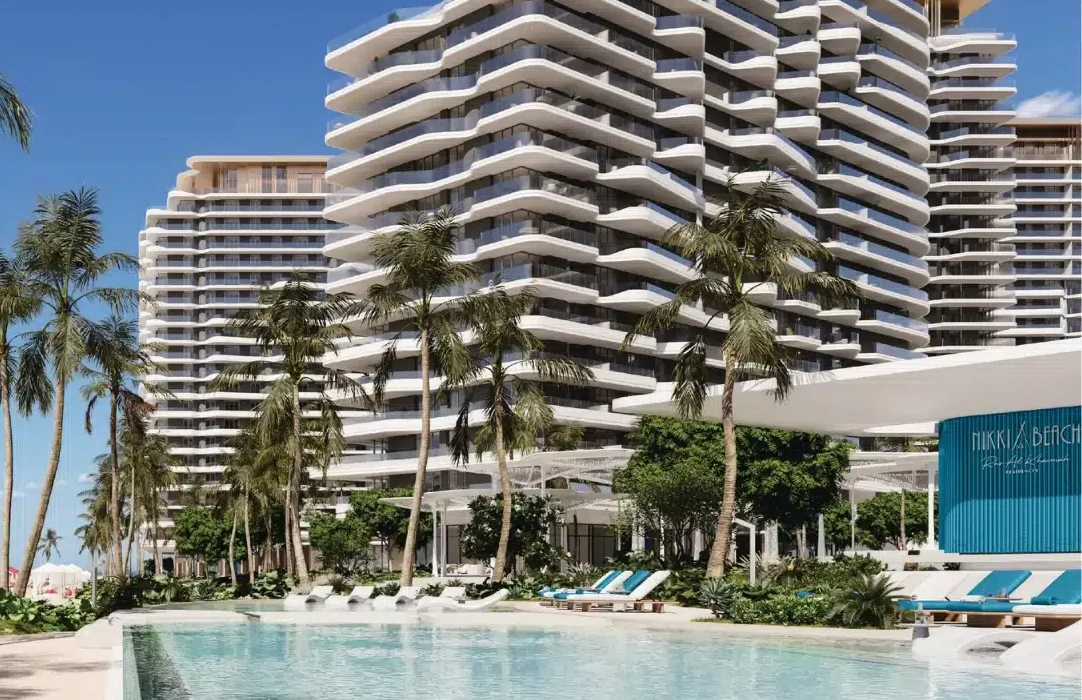 https://luxuryspaces.co/
